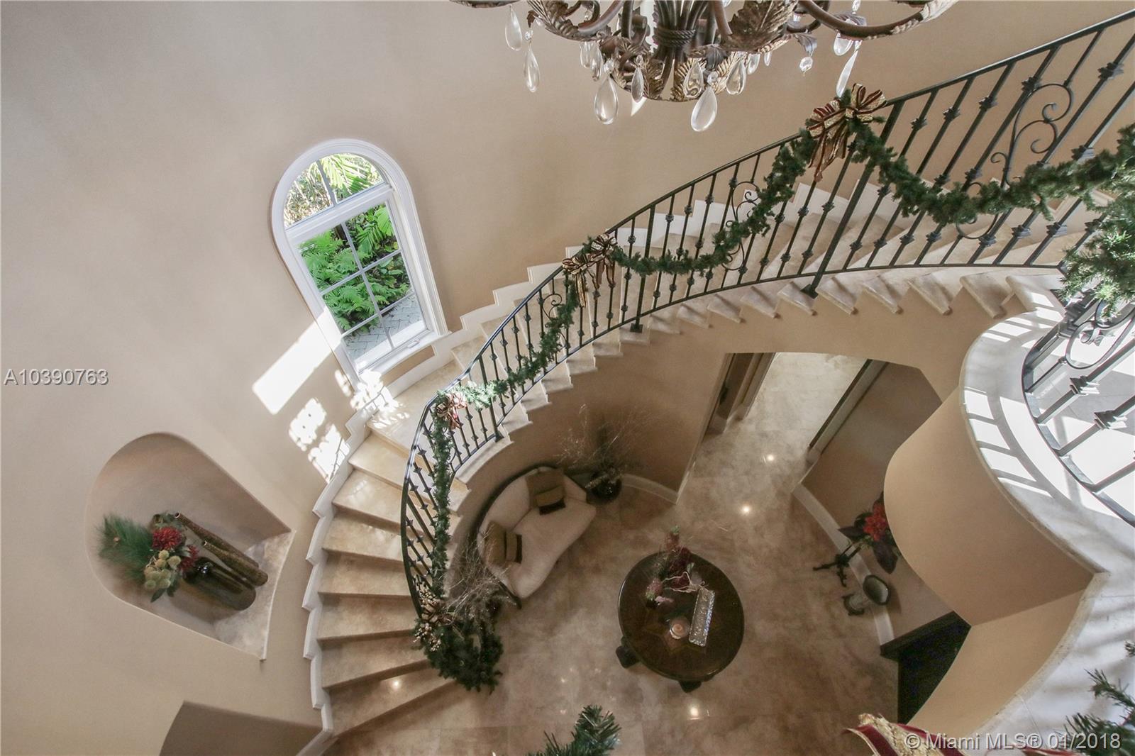 STEVE HESSENS ROYAL PALM - Residential
