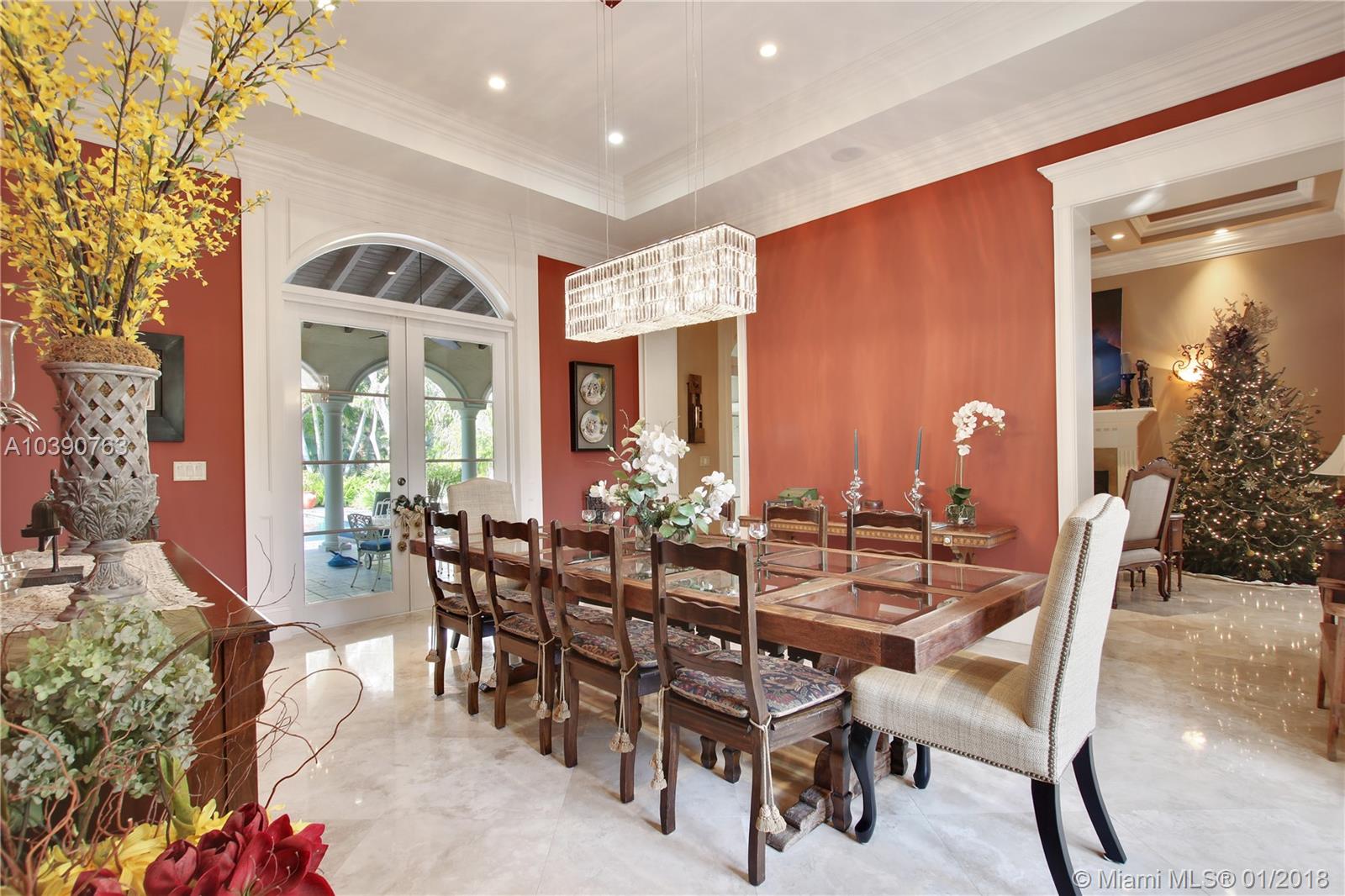 STEVE HESSENS ROYAL PALM - Residential