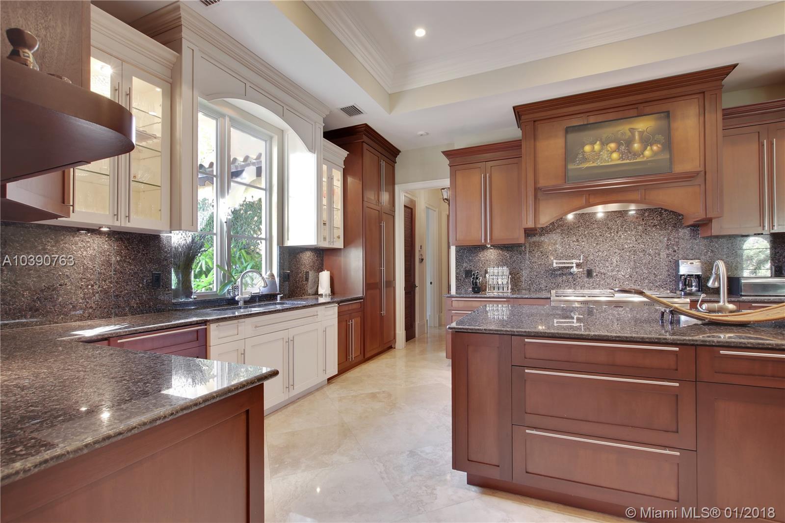 STEVE HESSENS ROYAL PALM - Residential