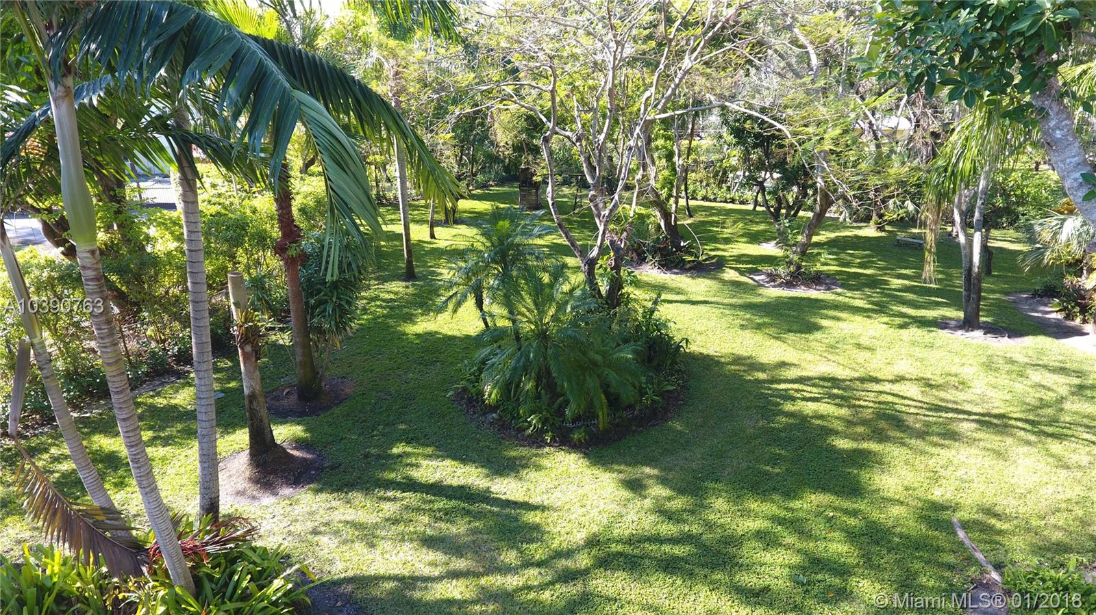 STEVE HESSENS ROYAL PALM - Residential