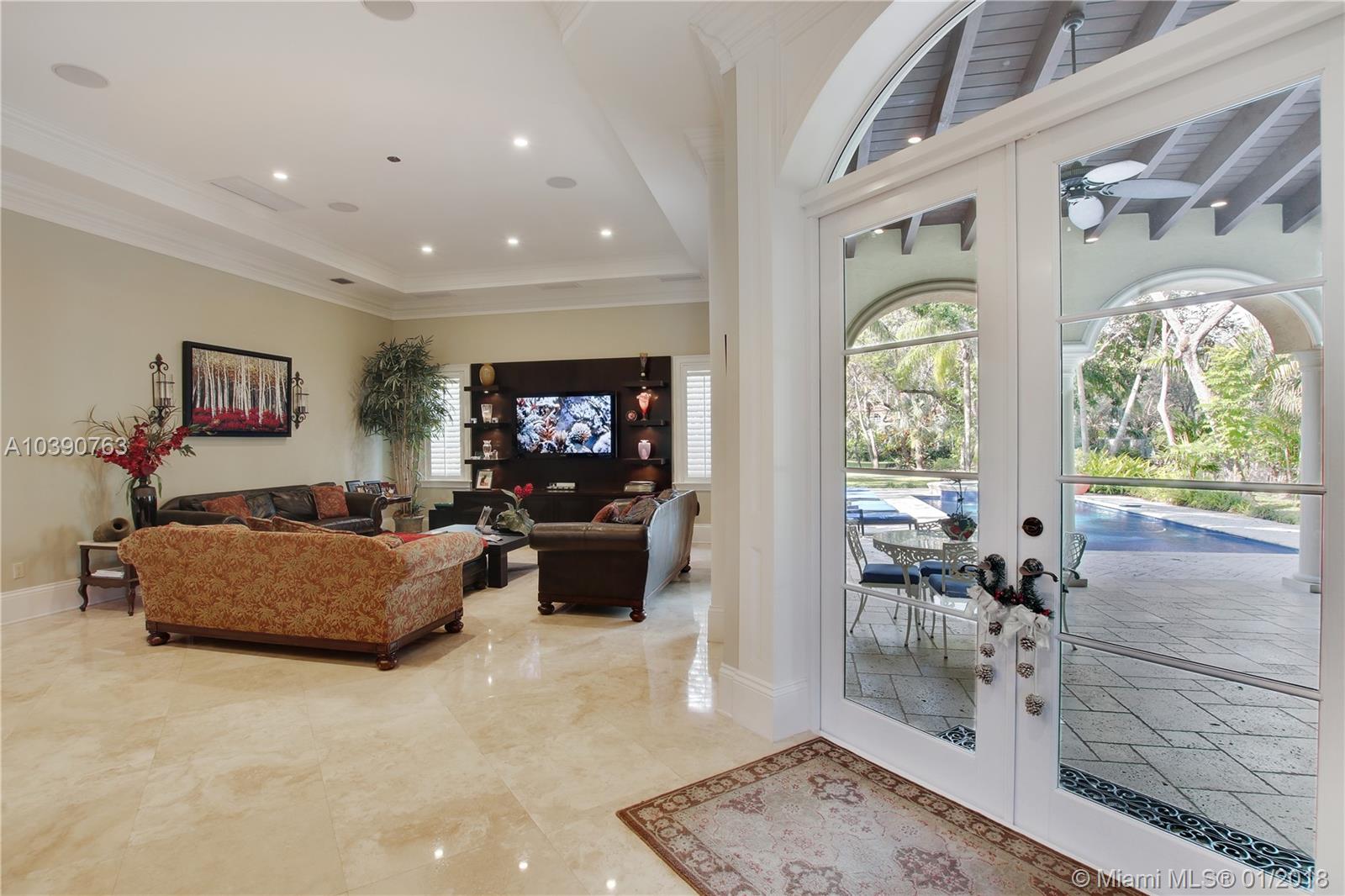 STEVE HESSENS ROYAL PALM - Residential