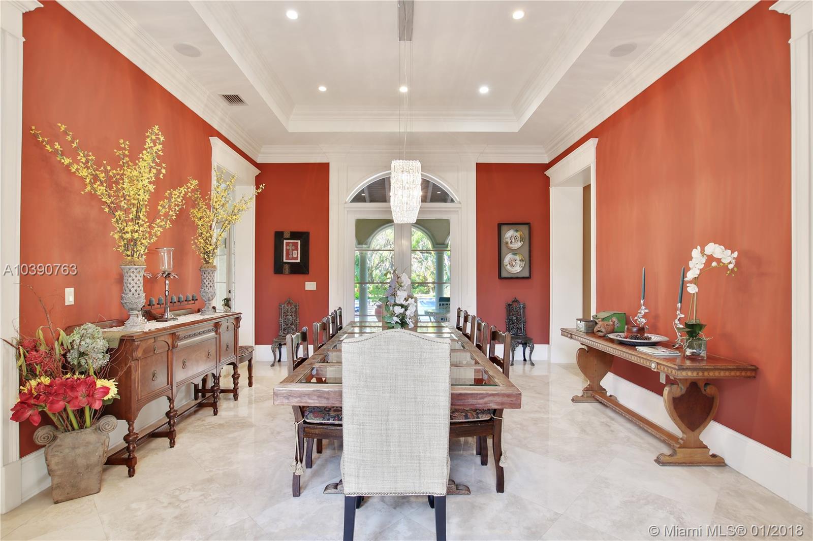 STEVE HESSENS ROYAL PALM - Residential