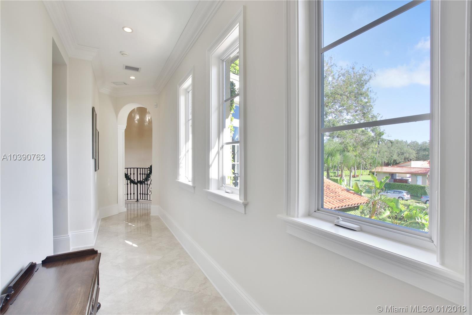 STEVE HESSENS ROYAL PALM - Residential