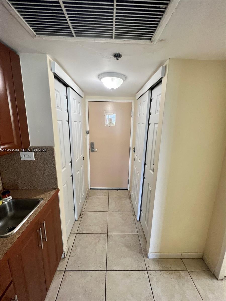 THE AVENTURA BEACH CLUB C - Residential