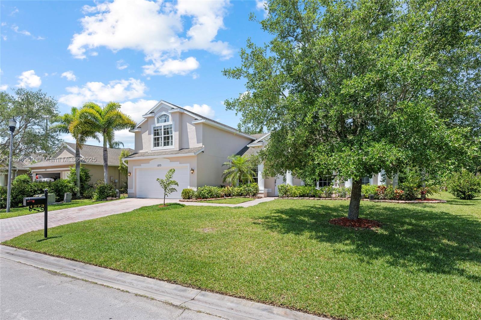 1273 Scarlet Oak Cir