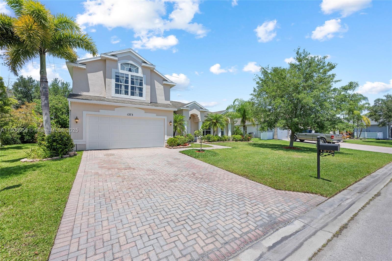 1273 Scarlet Oak Cir