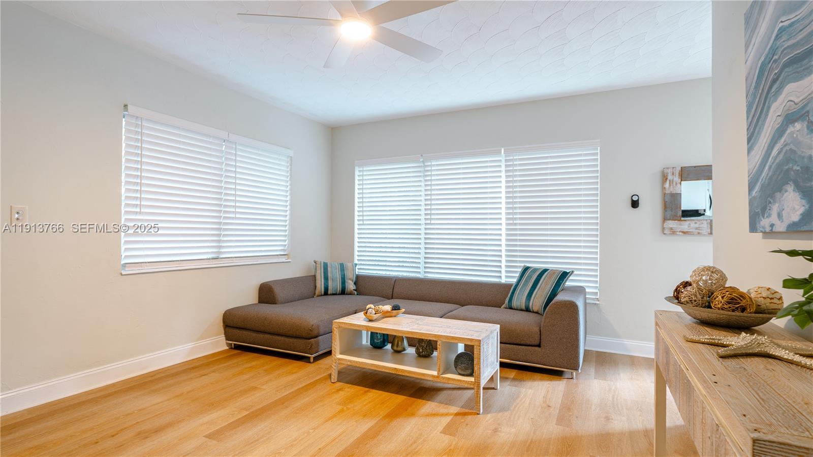 LOOK HOMESITES - Residential