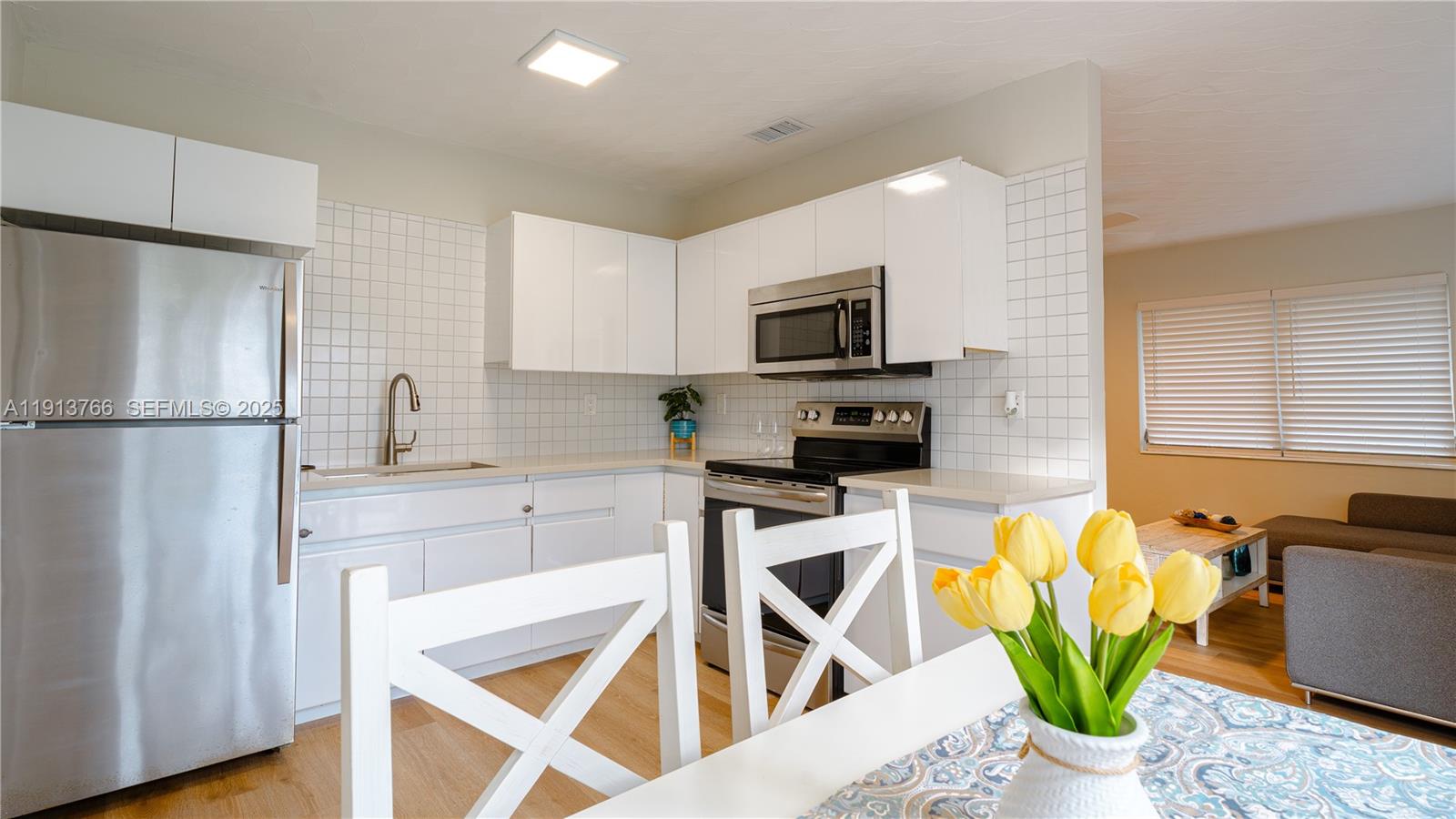 LOOK HOMESITES - Residential