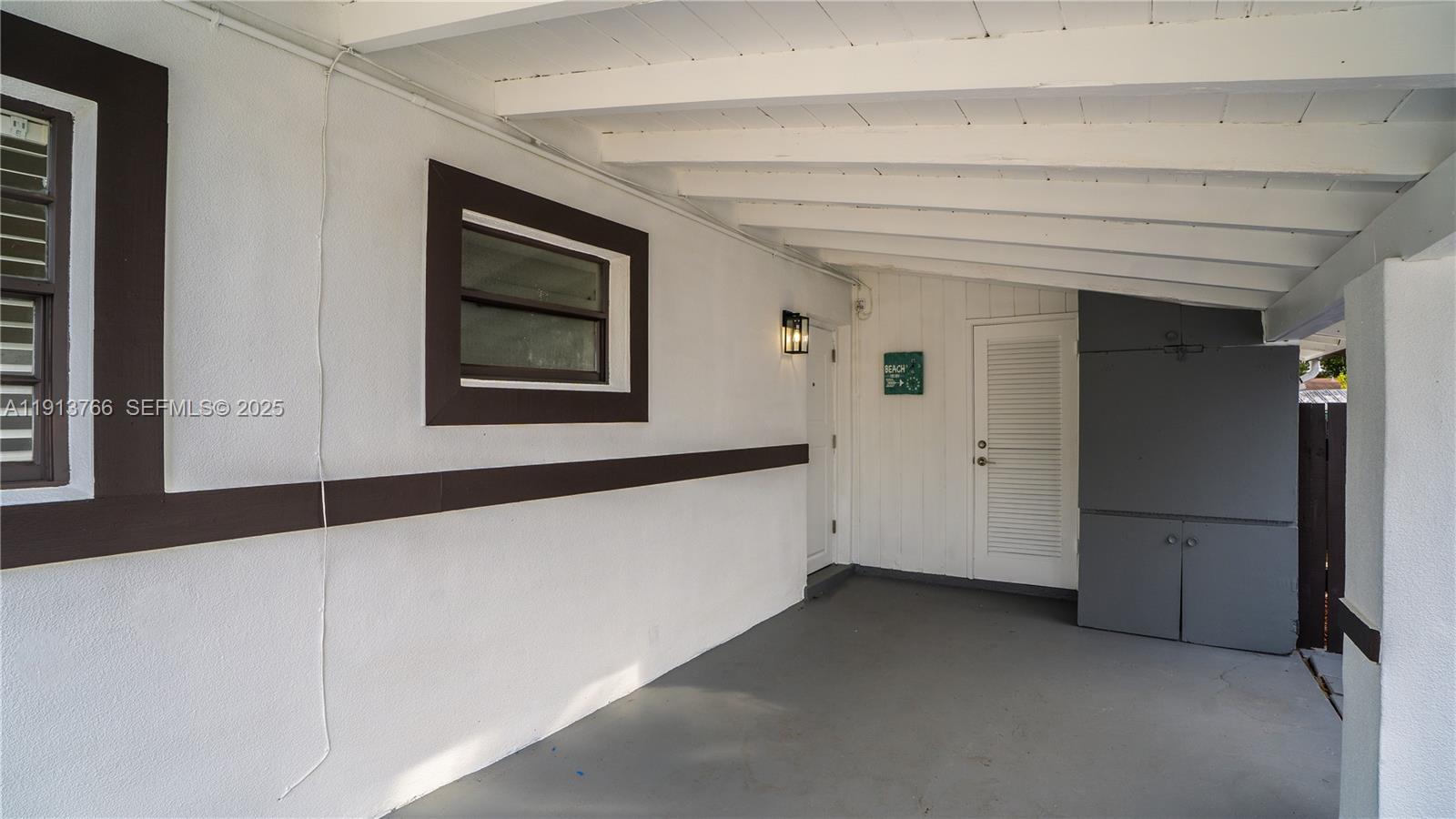 LOOK HOMESITES - Residential