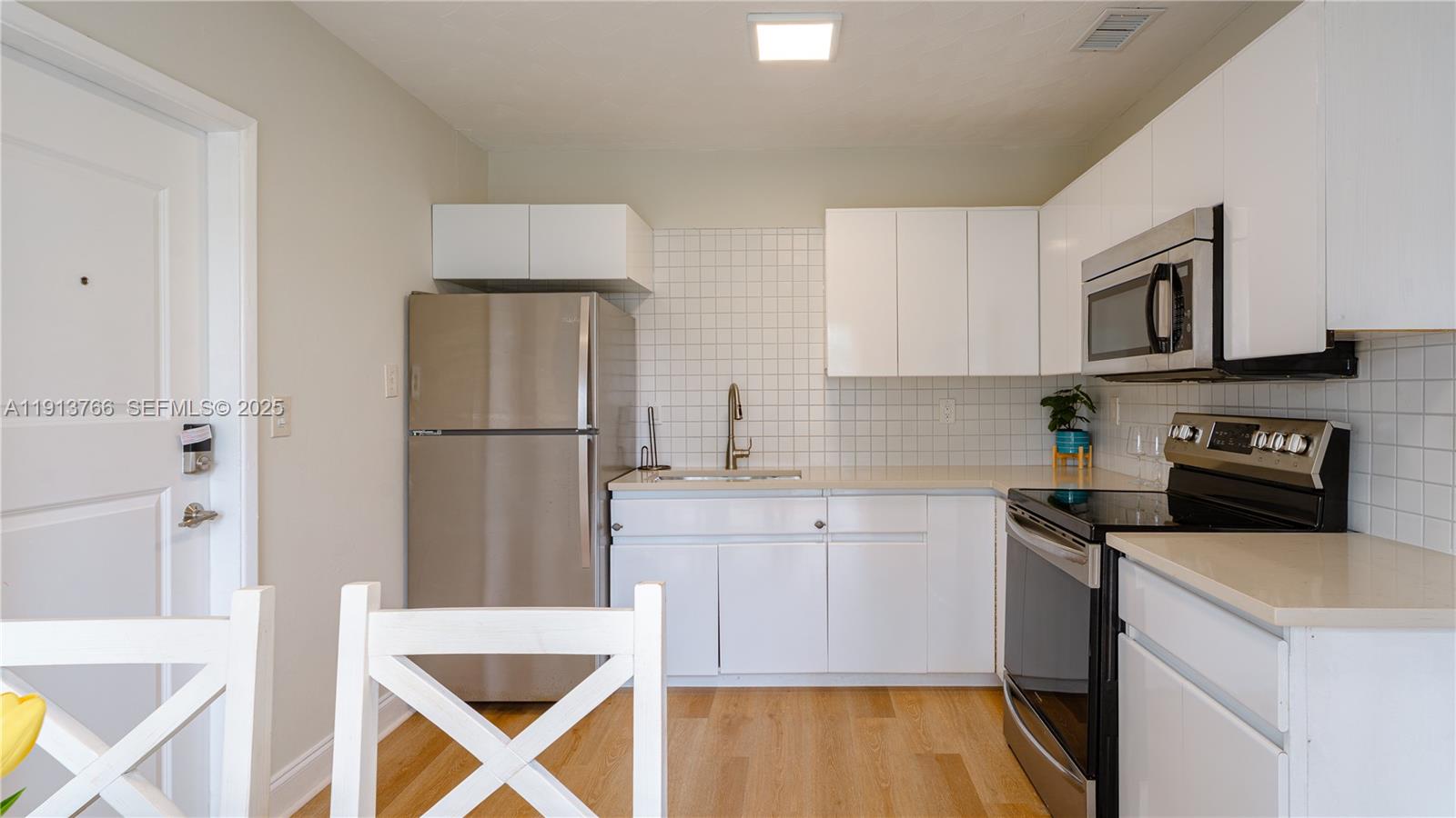 LOOK HOMESITES - Residential