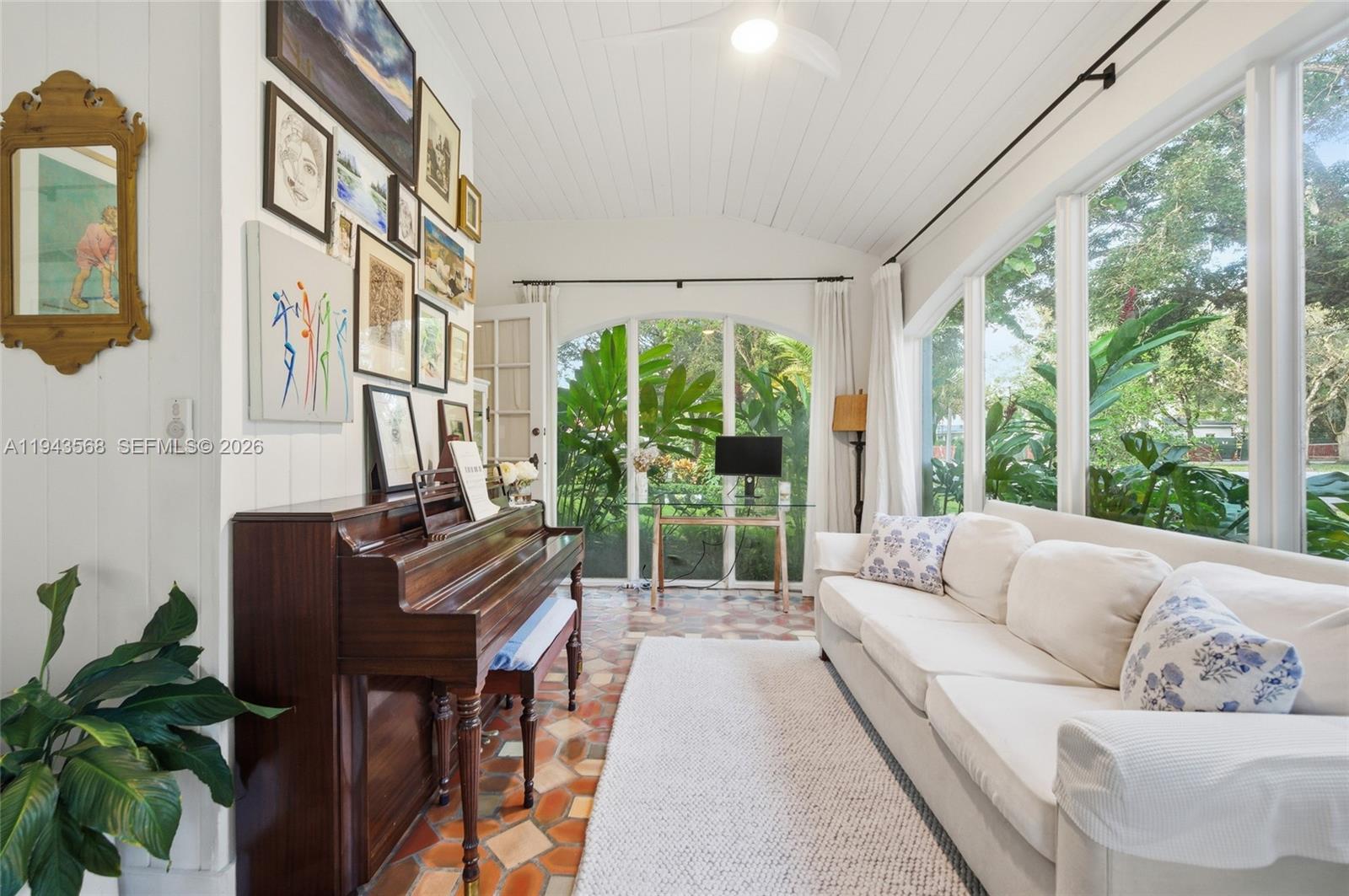 CORAL GABLES SEC E - Residential