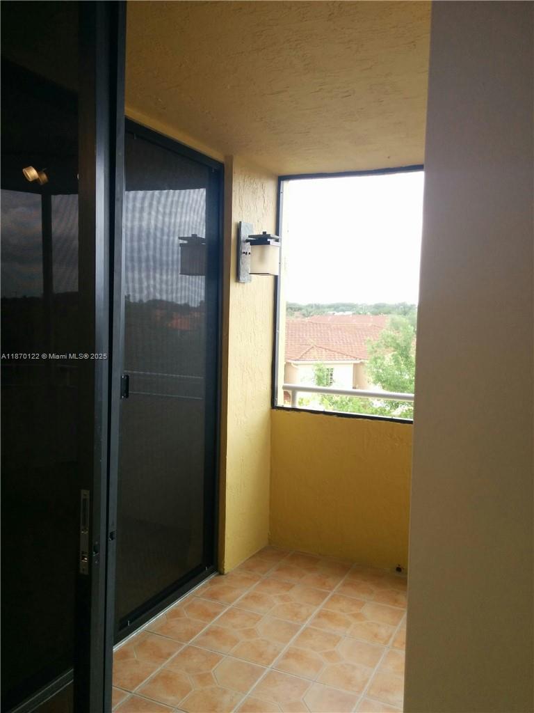 VERABELLA FALLS CONDO - Residential