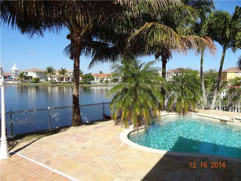 POD 3 AT MONARCH LAKES 16 - Residential