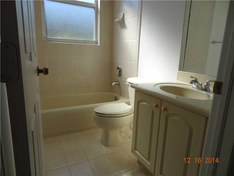 POD 3 AT MONARCH LAKES 16 - Residential