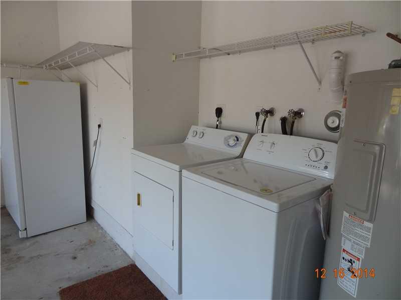 POD 3 AT MONARCH LAKES 16 - Residential