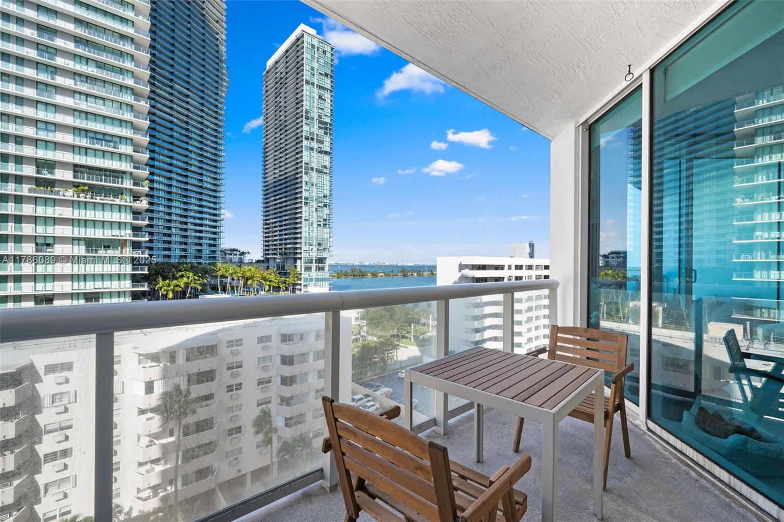PLATINUM CONDO - Residential Lease