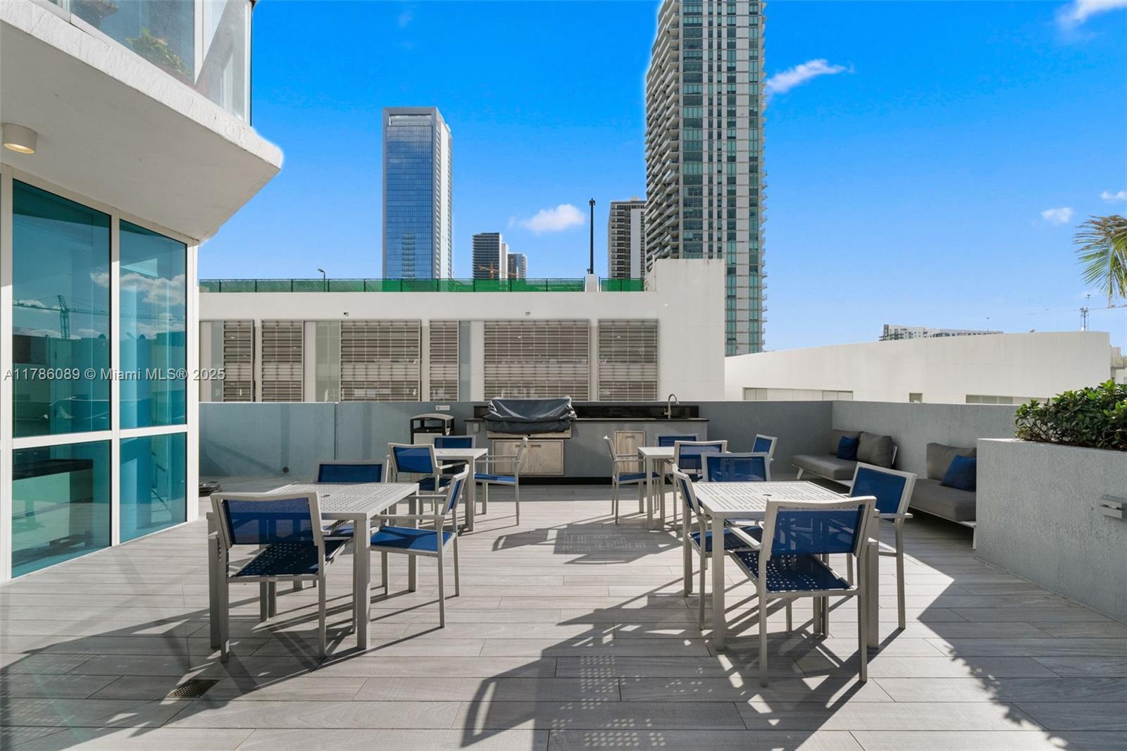 PLATINUM CONDO - Residential Lease