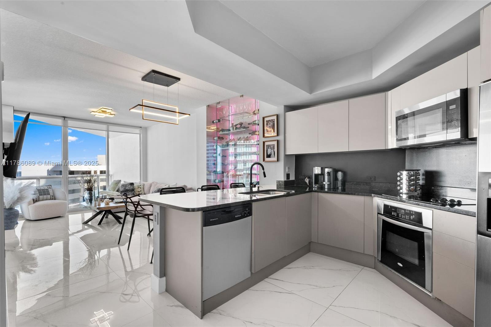 PLATINUM CONDO - Residential Lease