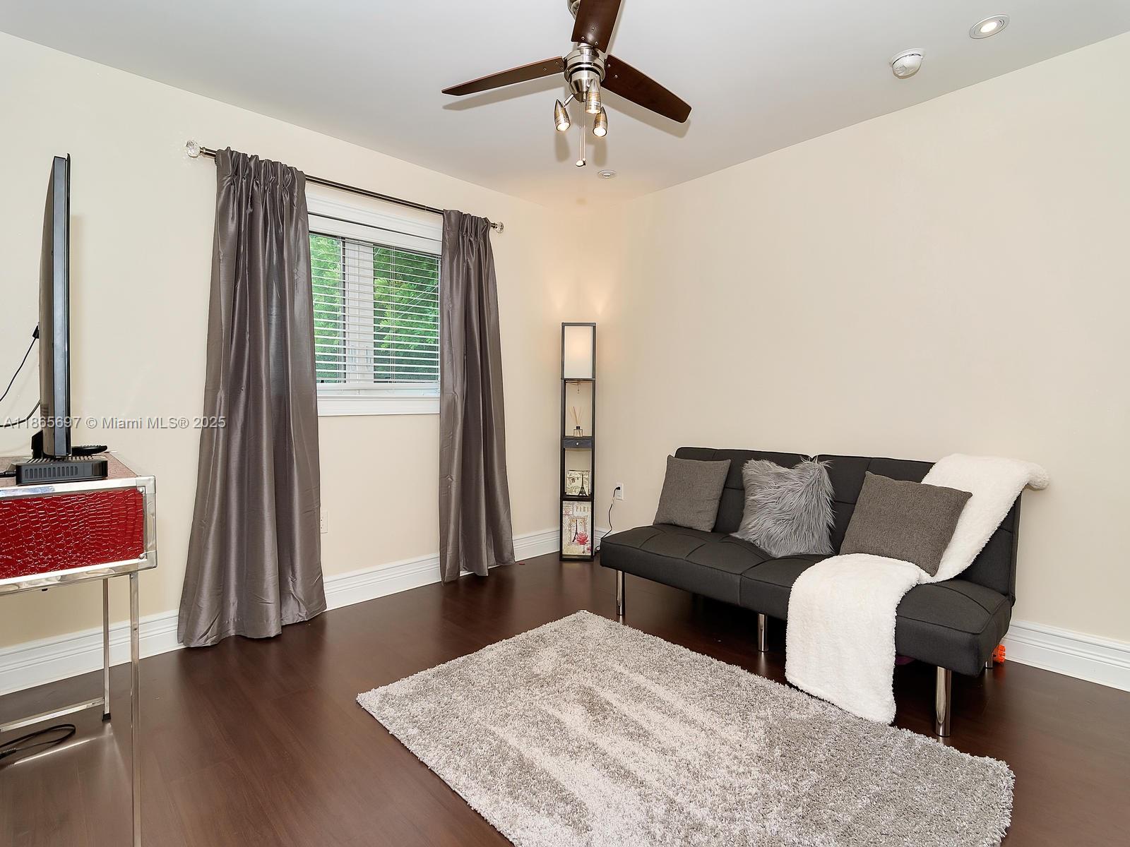 ORANGEBROOK GOLF ESTATES - Residential Lease