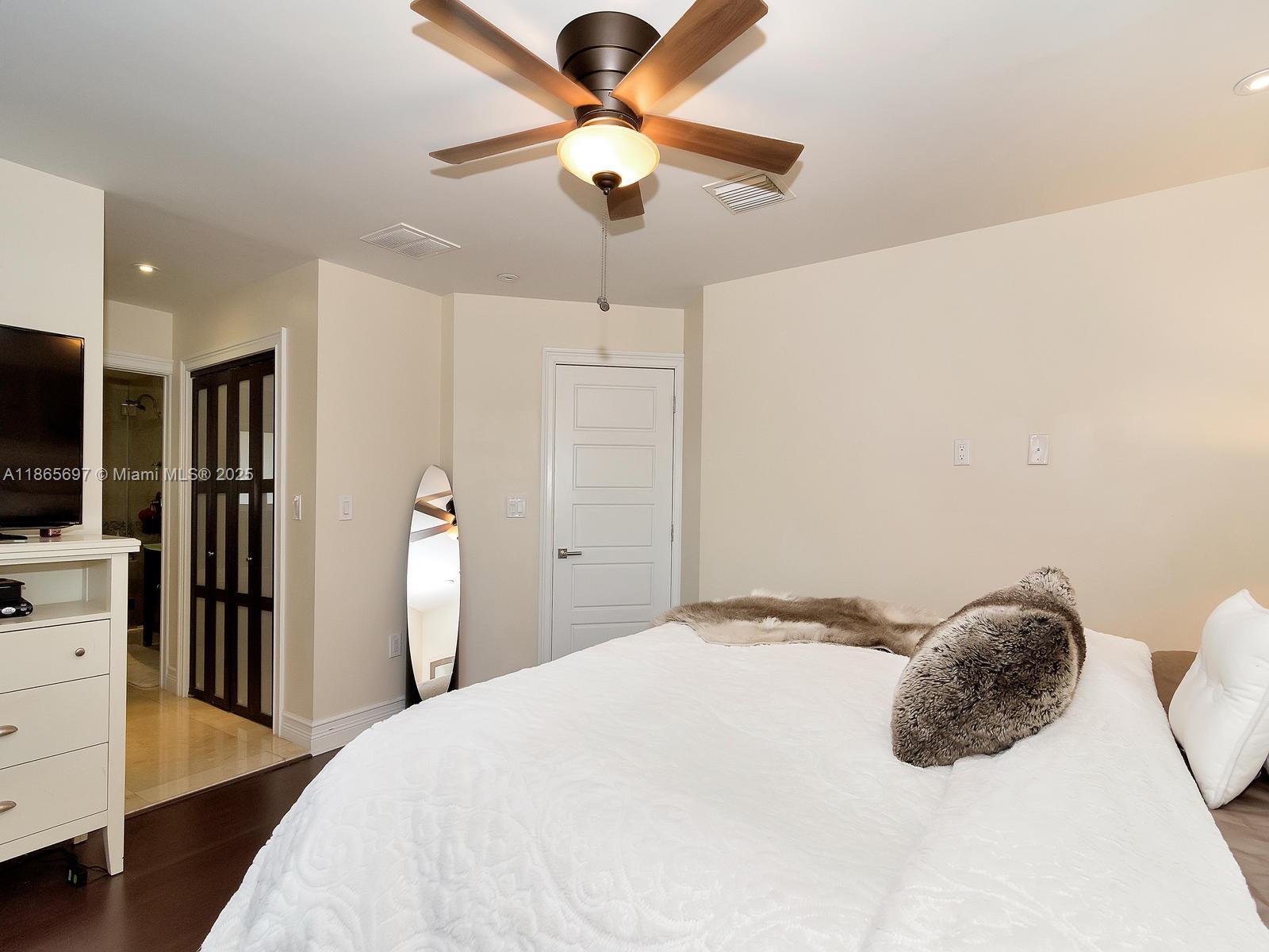 ORANGEBROOK GOLF ESTATES - Residential Lease