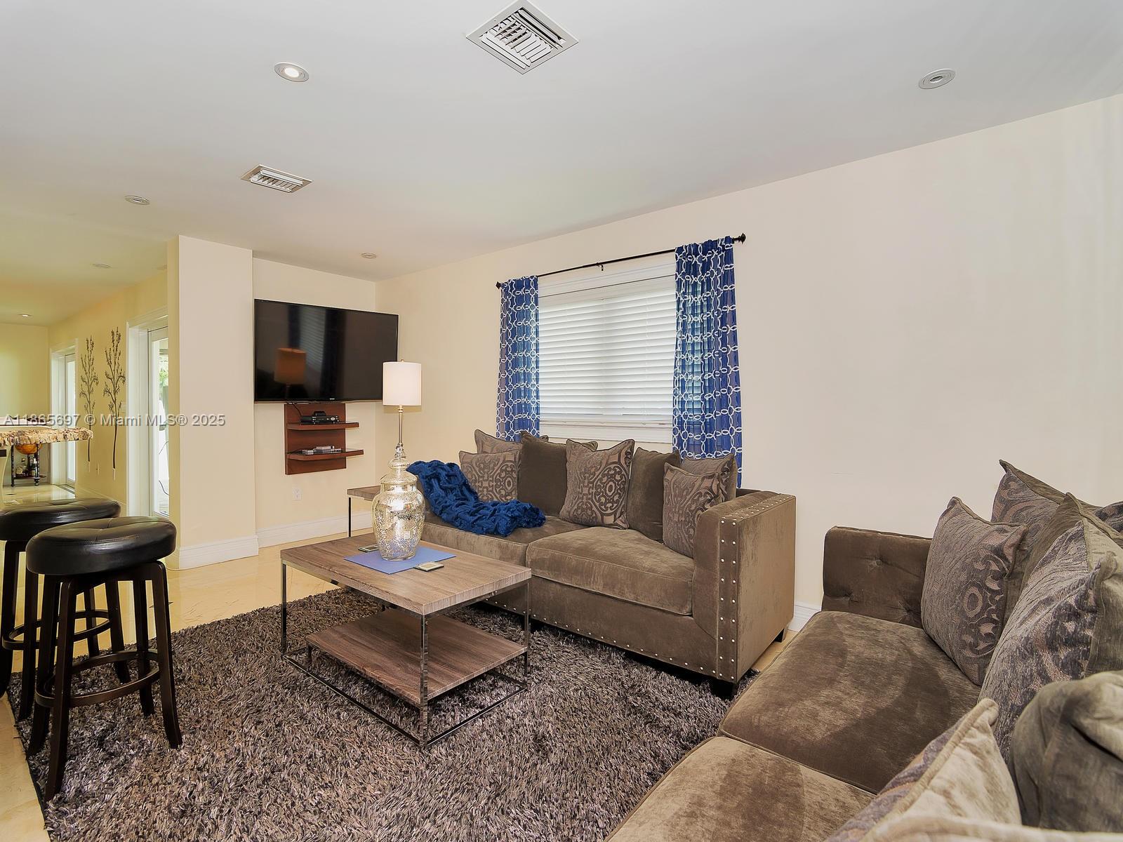 ORANGEBROOK GOLF ESTATES - Residential Lease