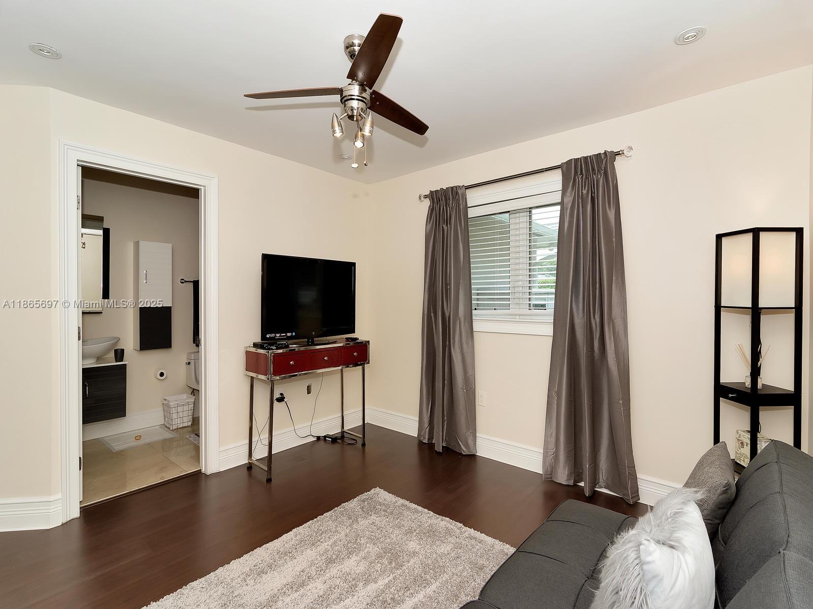 ORANGEBROOK GOLF ESTATES - Residential Lease