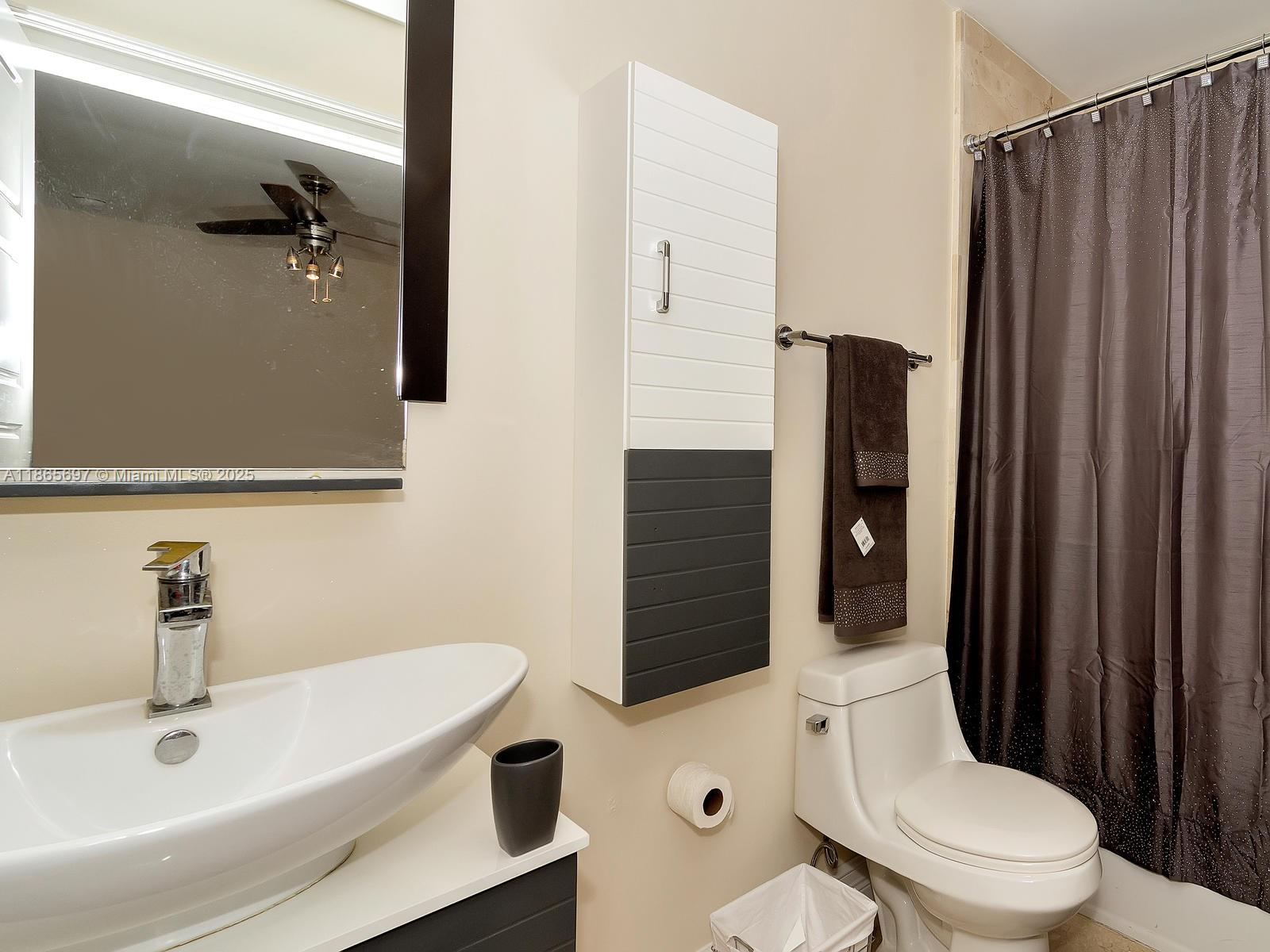 ORANGEBROOK GOLF ESTATES - Residential Lease