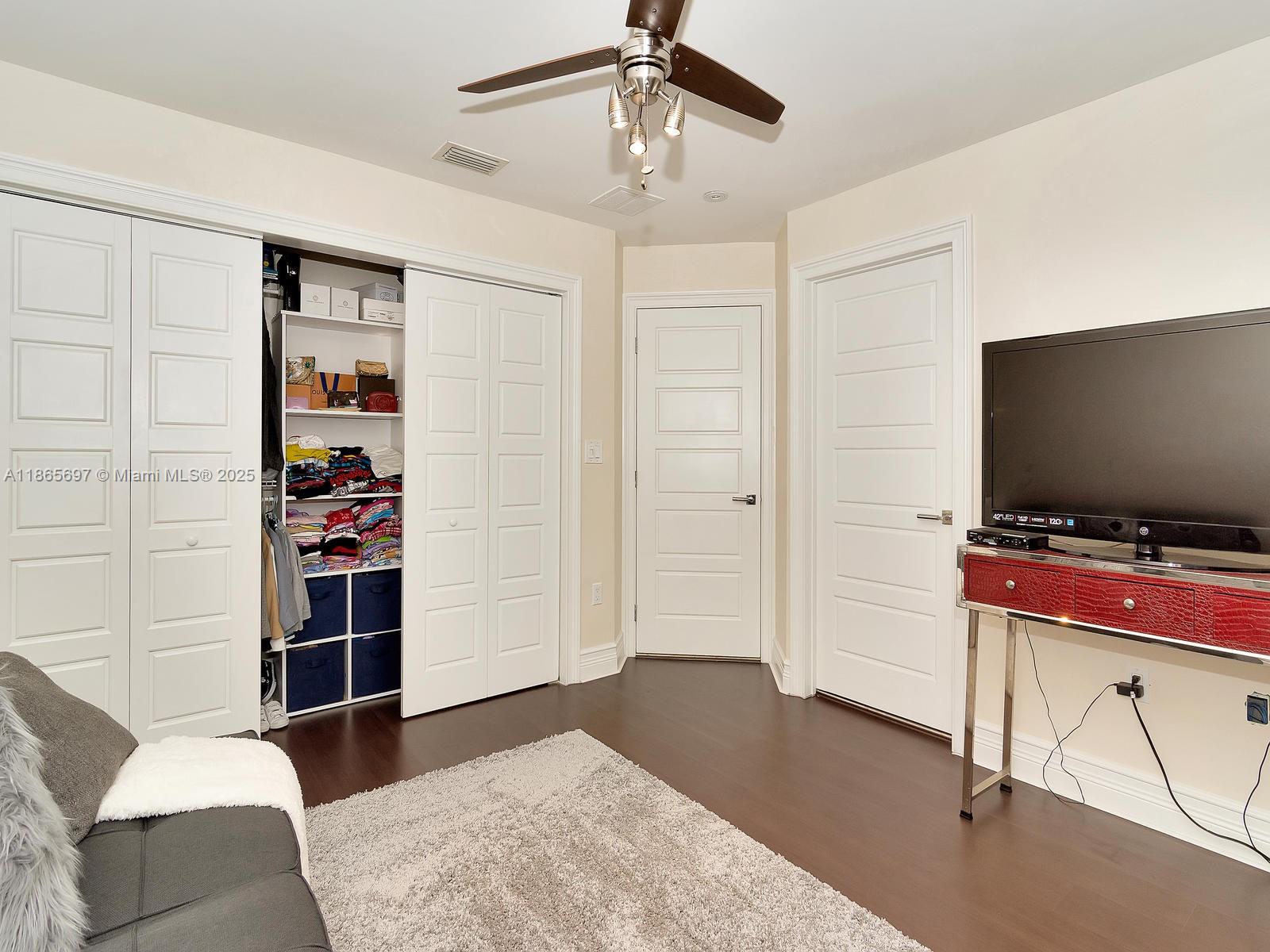 ORANGEBROOK GOLF ESTATES - Residential Lease