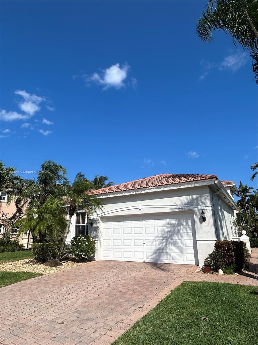 MIRABELLA AT MIRASOL C - Residential Lease
