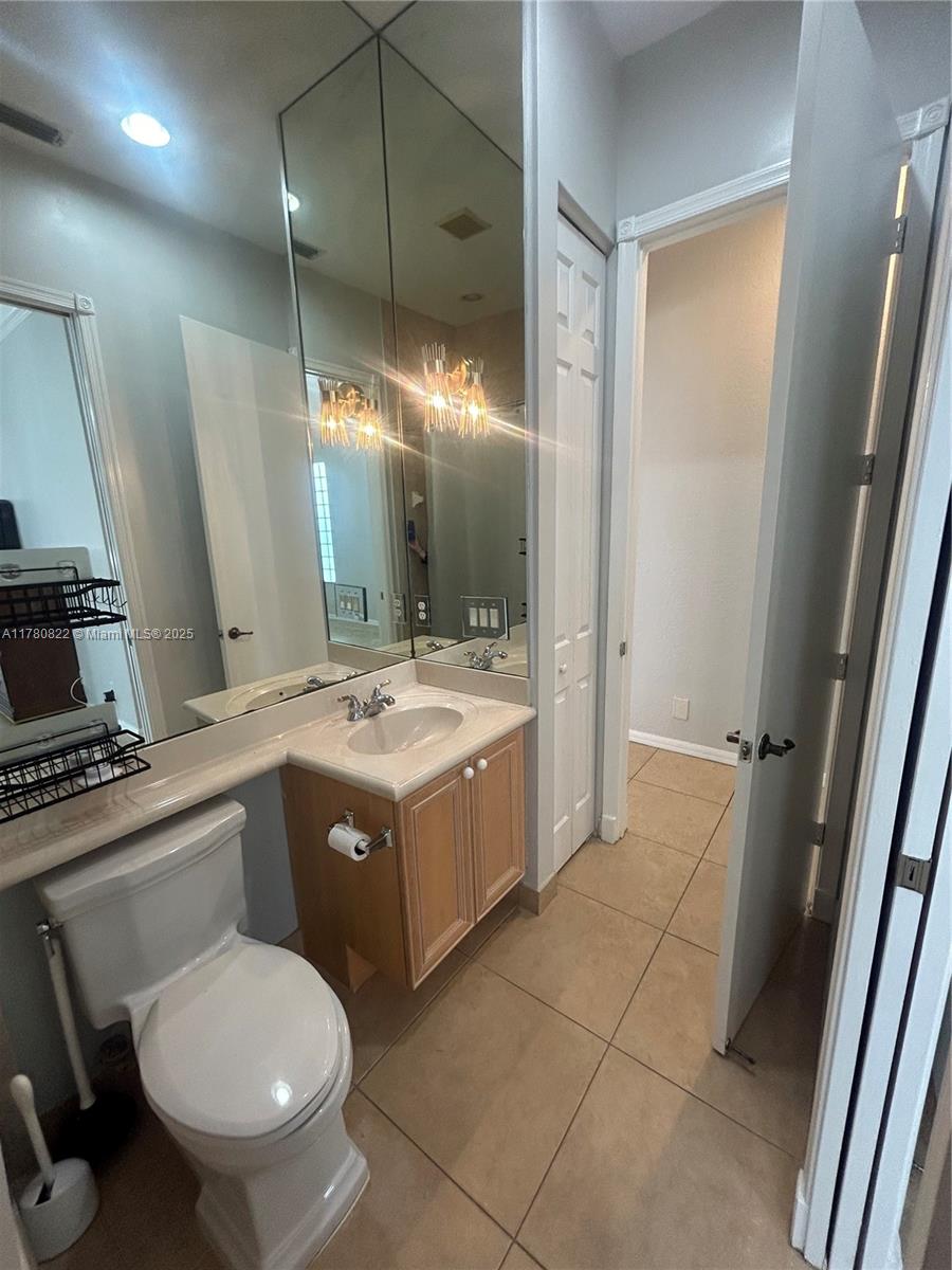 MIRABELLA AT MIRASOL C - Residential Lease