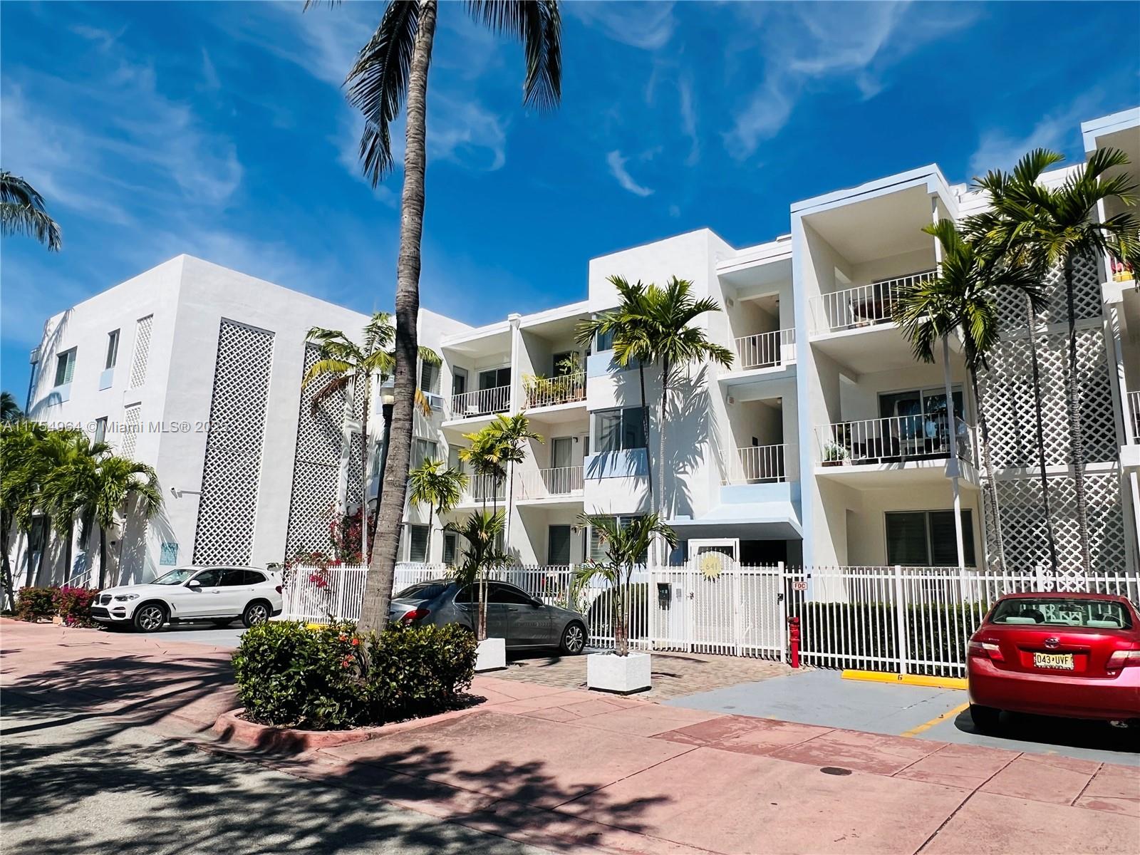 Rental Property at 641 Espanola Way 4, Miami Beach, Miami-Dade County, Florida - Bedrooms: 1 
Bathrooms: 1  - $1,650 MO.