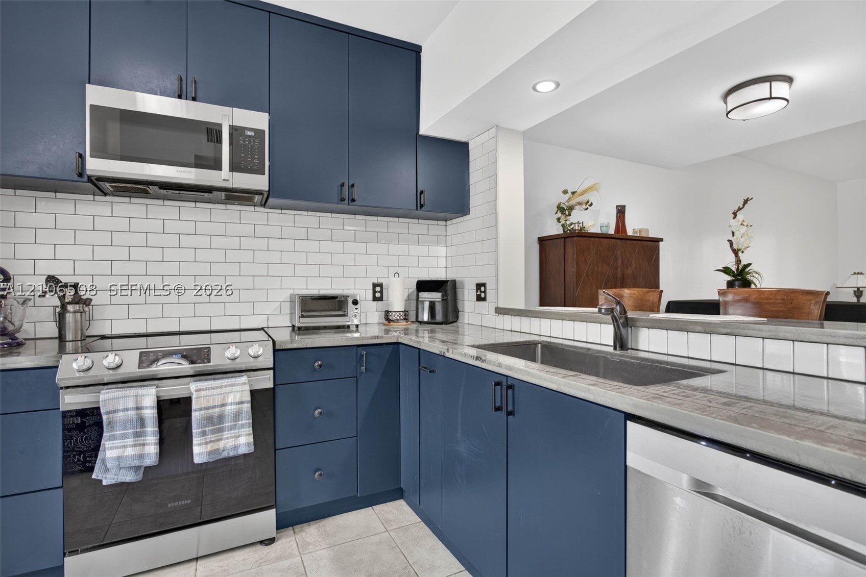 9939 NW 56th Pl