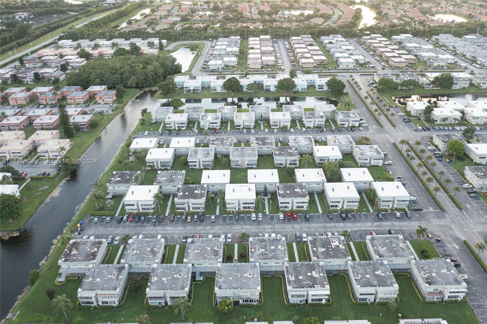 KINGS POINT MONACO CONDOS - Residential