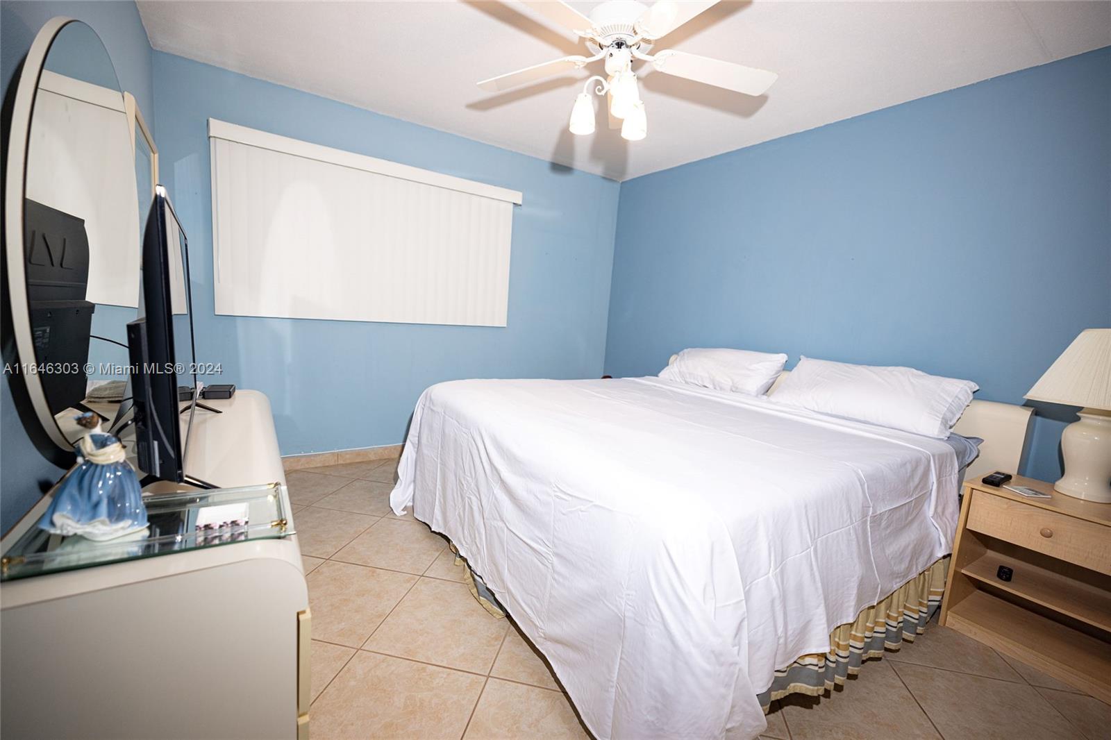 KINGS POINT MONACO CONDOS - Residential