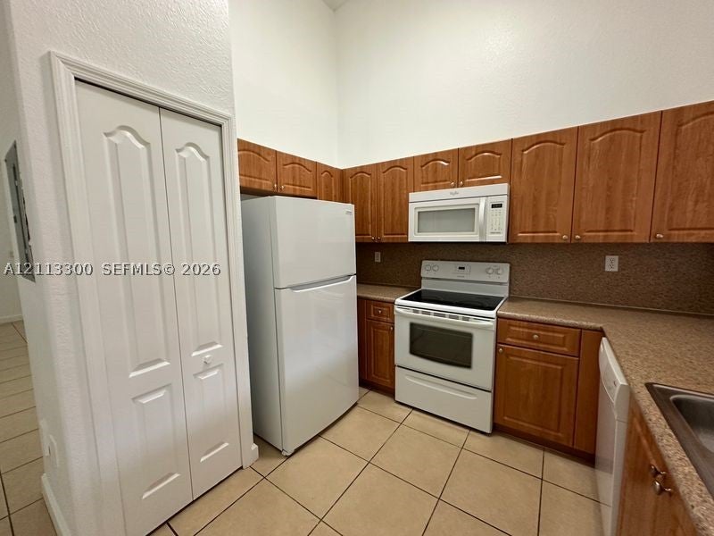 1661 SE 29th Ct 201