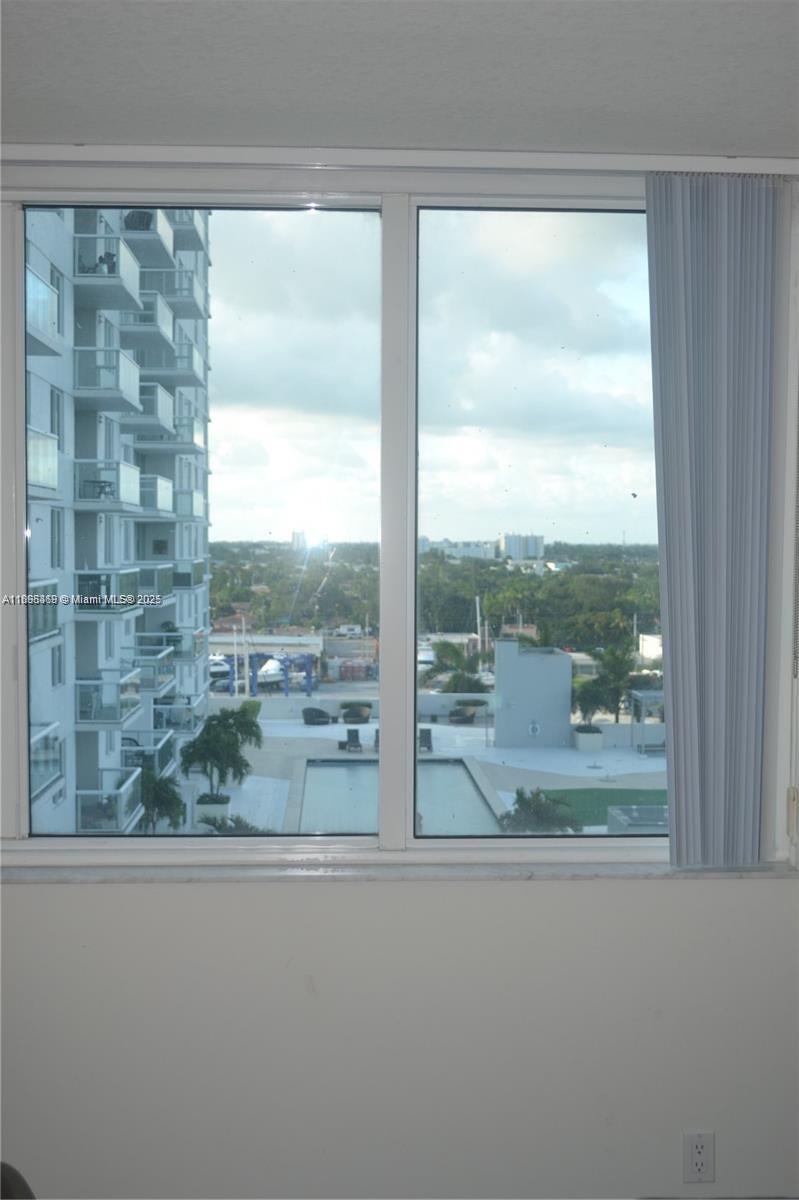 TERRAZAS RIVERPARK VILLAG - Residential