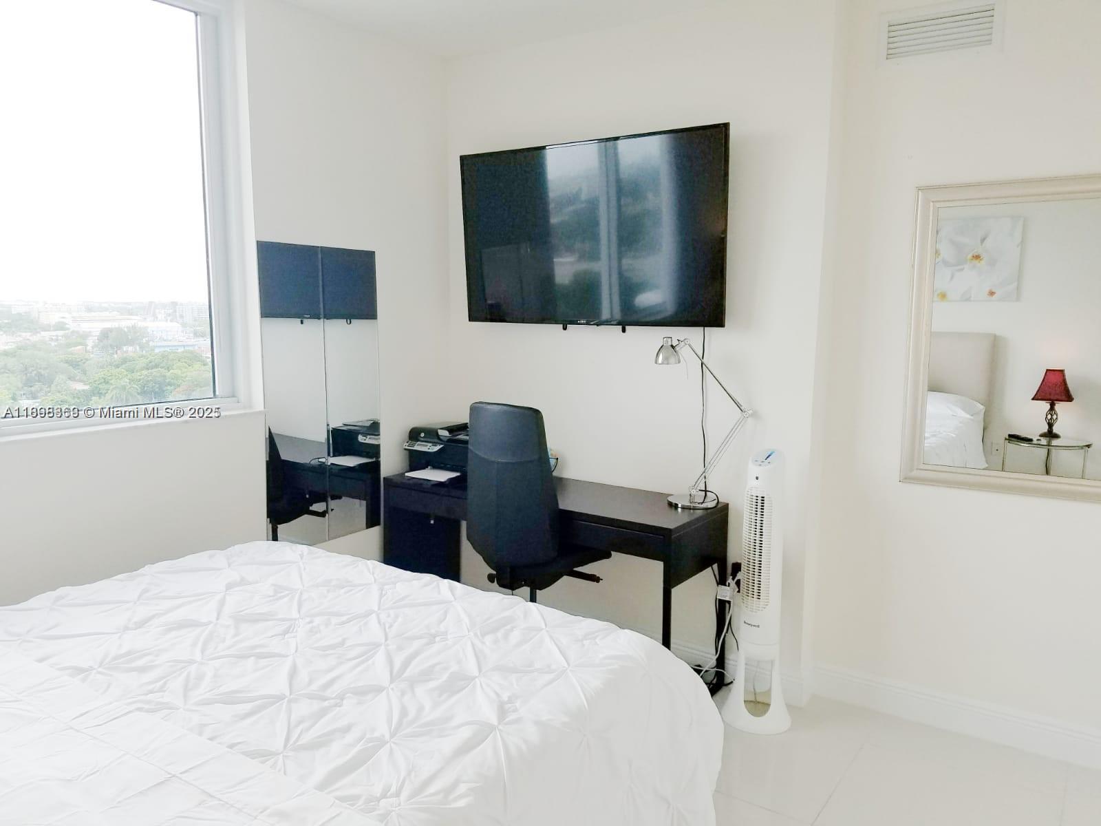 TERRAZAS RIVERPARK VILLAG - Residential