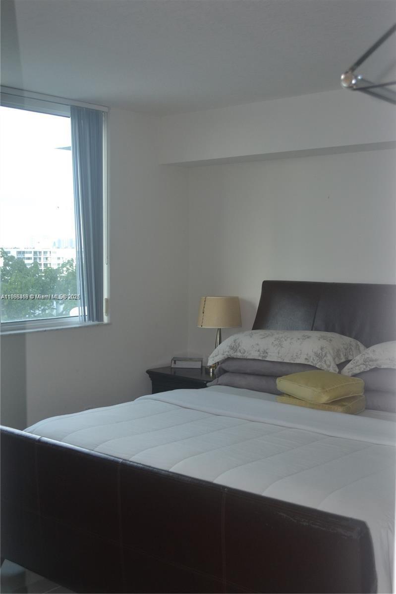 TERRAZAS RIVERPARK VILLAG - Residential