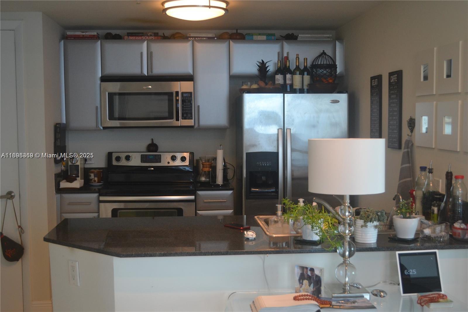 TERRAZAS RIVERPARK VILLAG - Residential