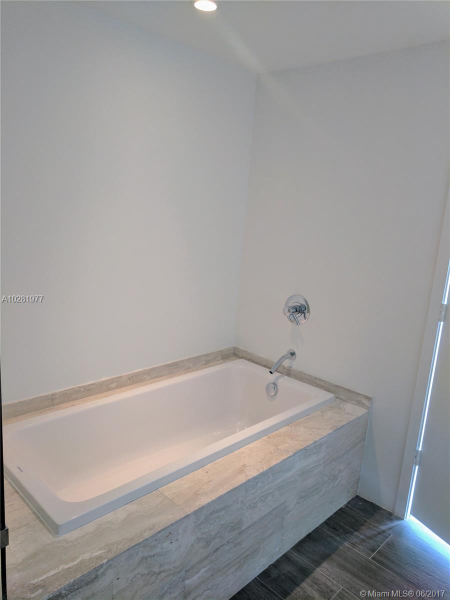 Biscayne Beach - Residential Lease