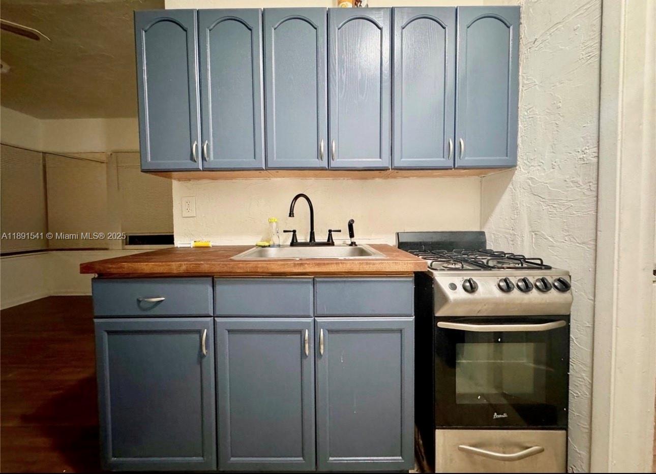 SOBE PHOENIX CONDO - Residential Lease