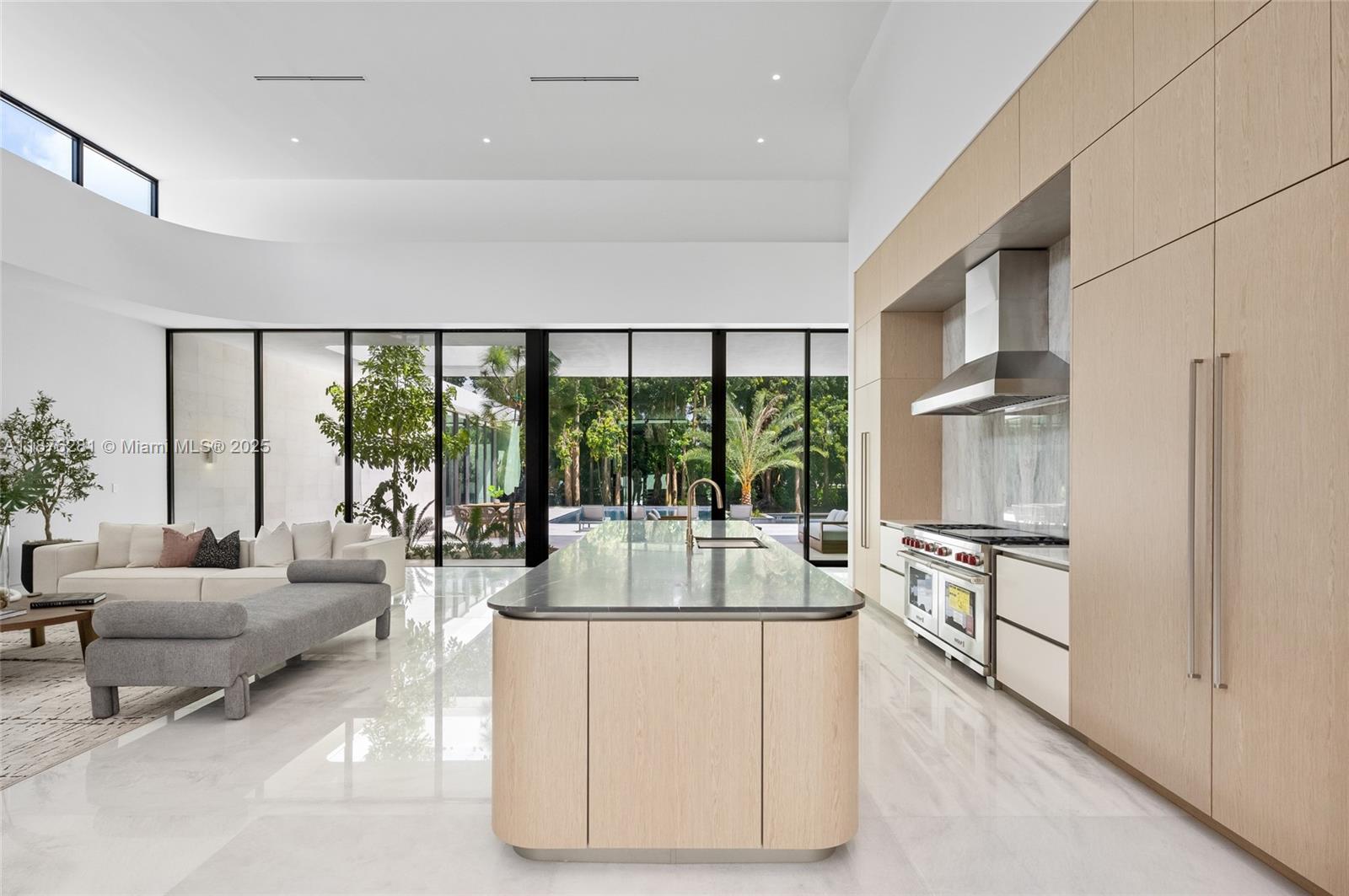 FLA FRUIT LANDS CO SUB NO - Residential