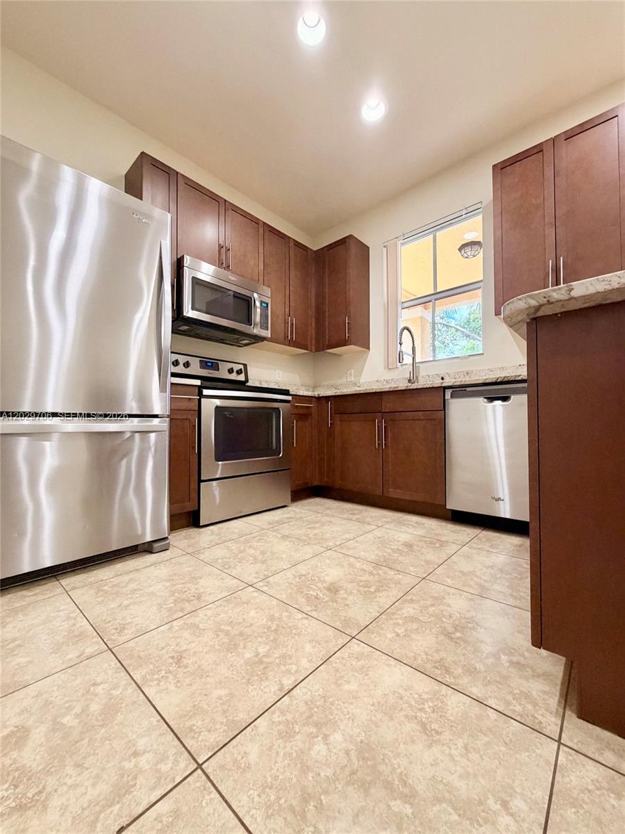 6950 Long Pine Cir 6950