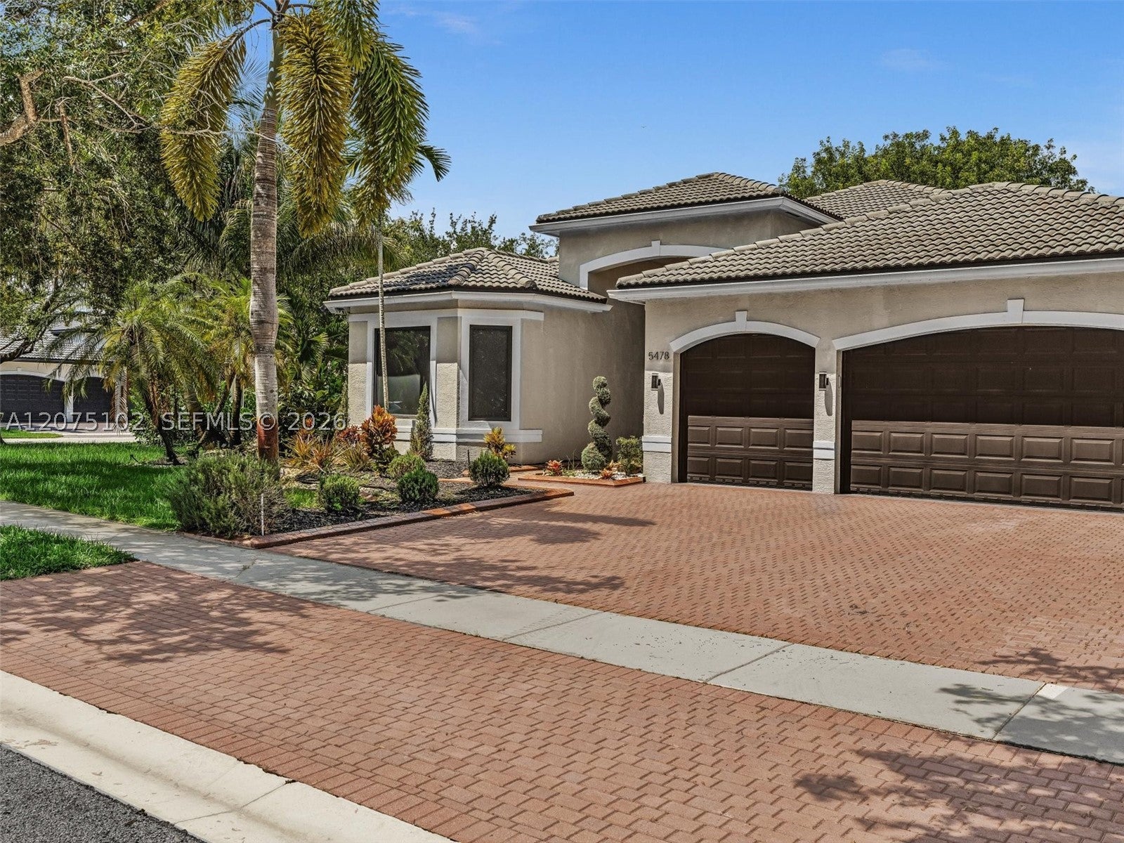 5478 SW 189th Ave