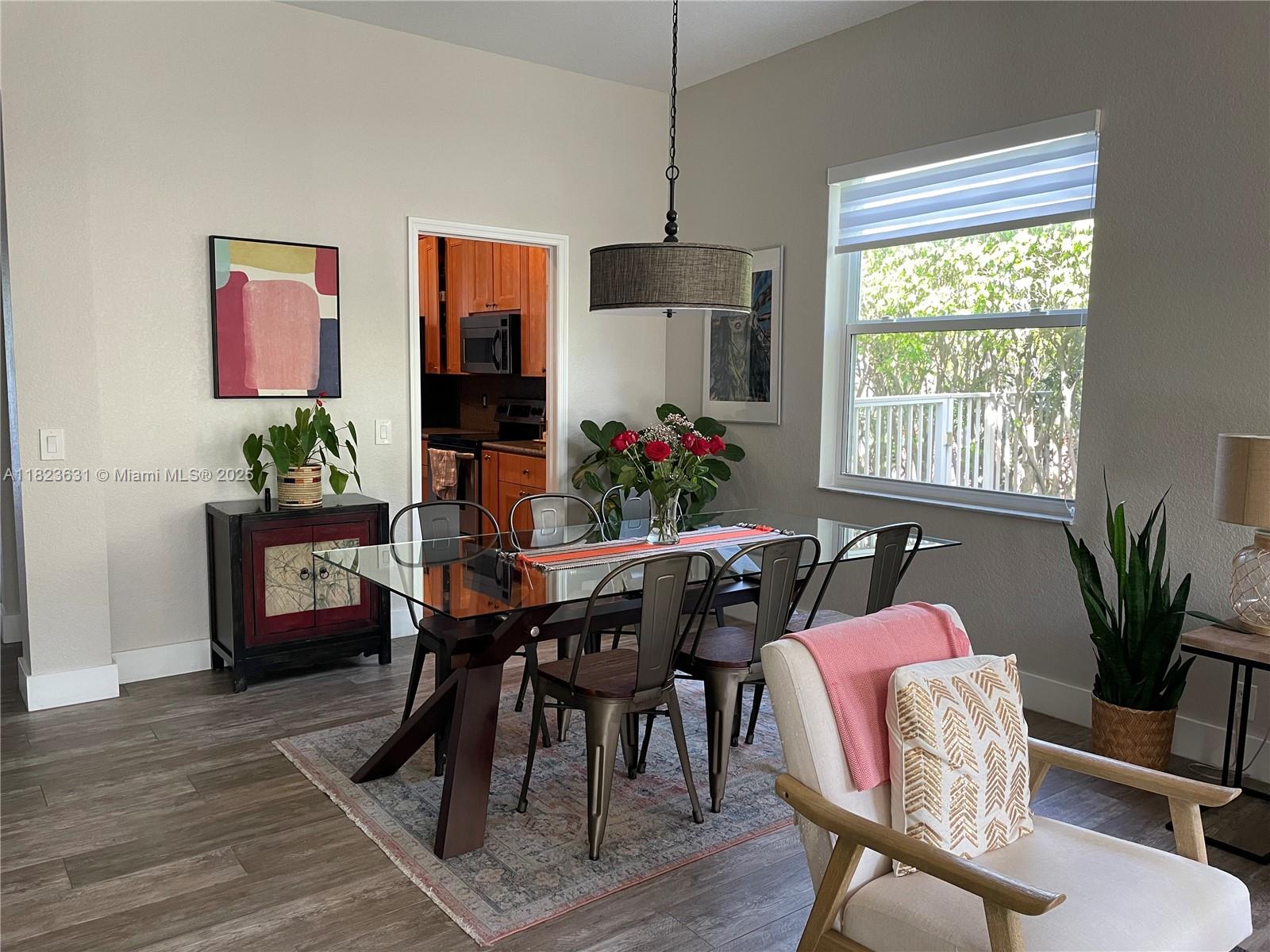 743 Tulip Cir 0
