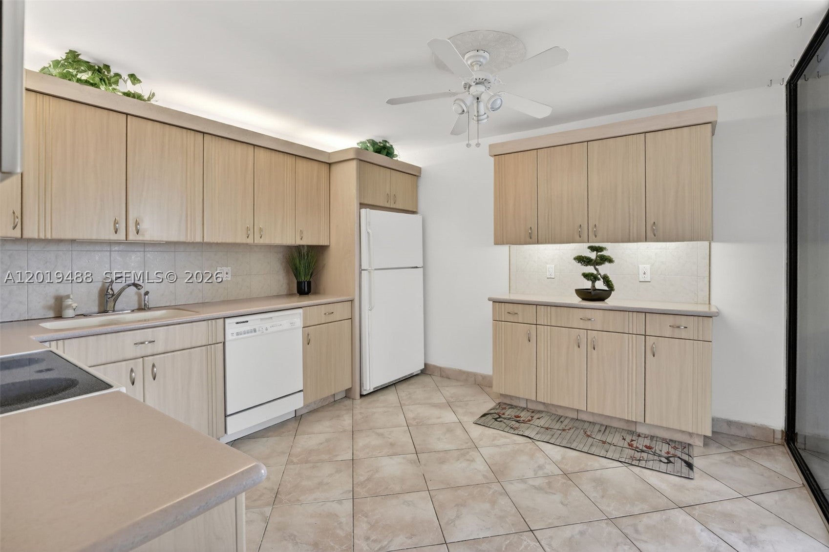 2808 N 46th Ave E654