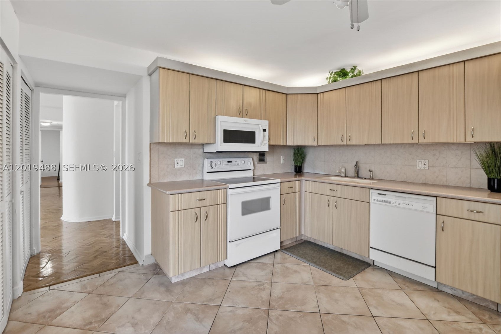 2808 N 46th Ave E654