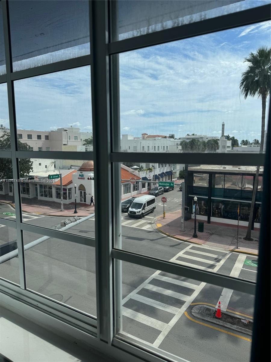 ROYAL SOUTH BEACH CONDO - Residential