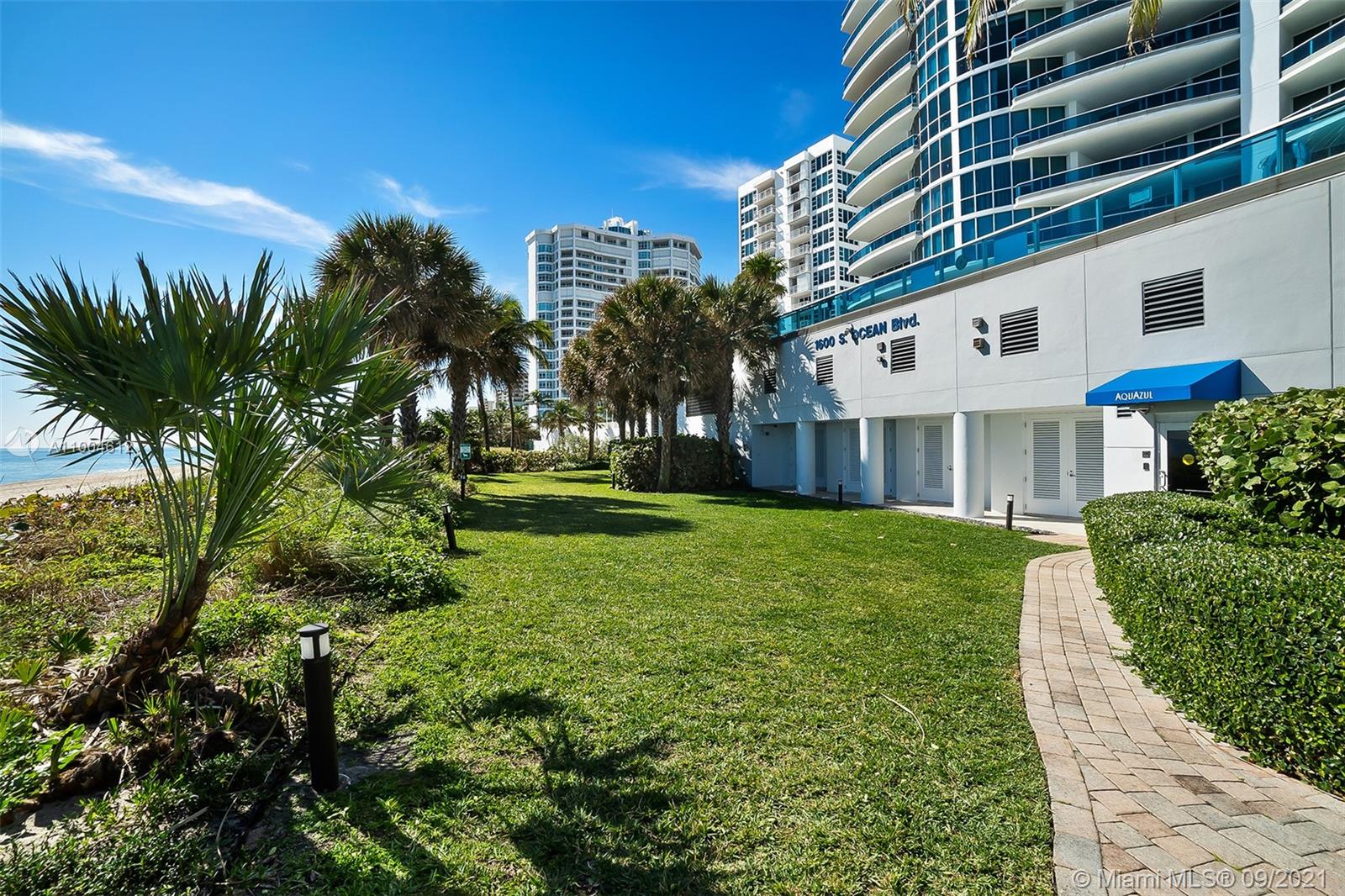 AQUAZUL CONDO - Residential