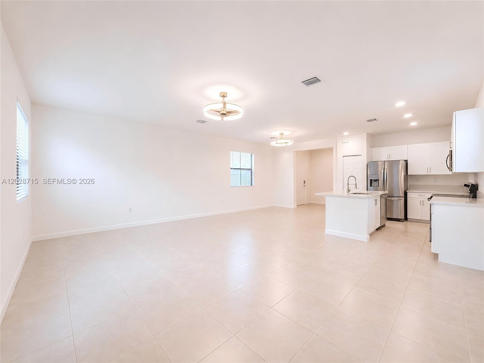 AQUABELLA NORTH - Residential
